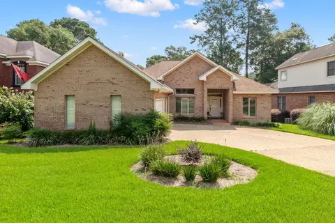 8977 Eagles Ridge Dr, Tallahassee, FL 32312