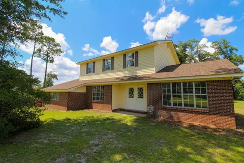 8264 Shady Grove Rd, Grand Ridge, FL 32442