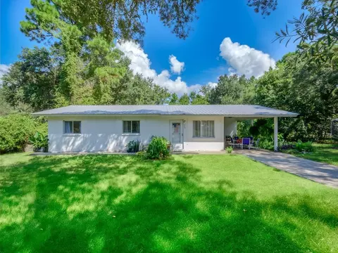 489 Avenue A, Eastpoint, FL 32328