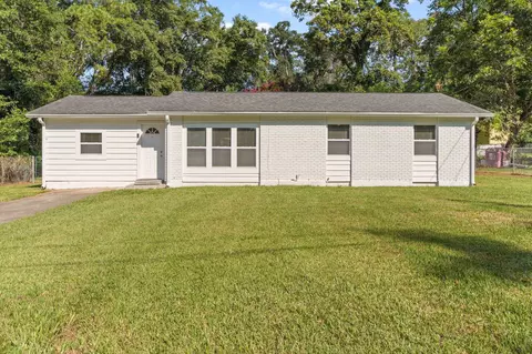 406 Essex Dr, Tallahassee, FL 32304