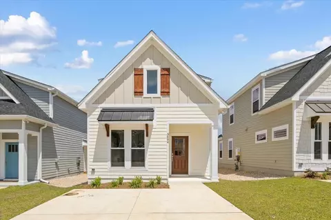 3694 Meadow Vista Ln, Tallahassee, FL 32308