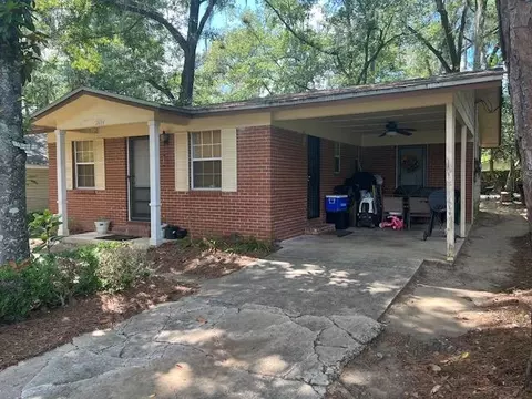 2694 Oak Lane Dr, Tallahassee, FL 32309