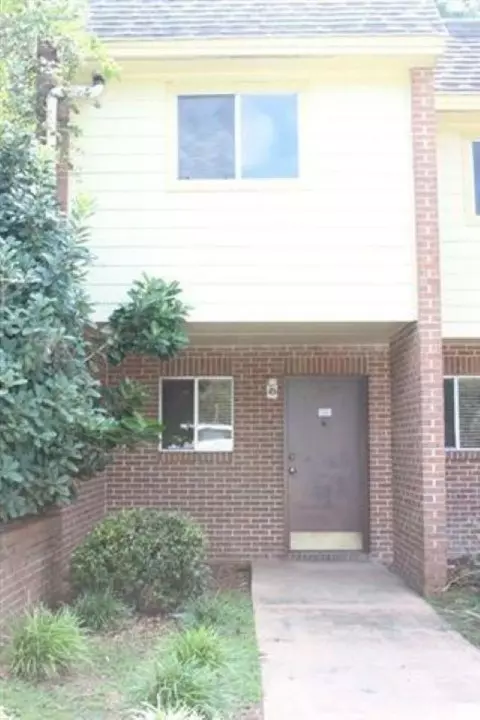 2731 S Blairstone Rd #101, Tallahassee, FL 32311