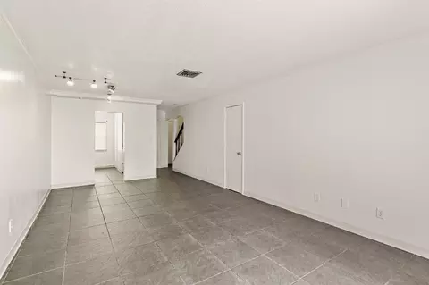 2325 W Pensacola St #154, Tallahassee, FL 32304