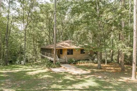 730 Woodlake Rd, Sopchoppy, FL 32358