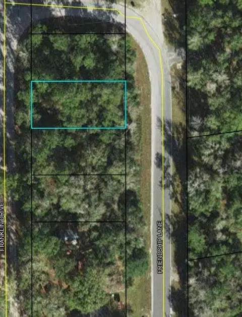 22 Franklin Drive, Crawfordville, FL 32327