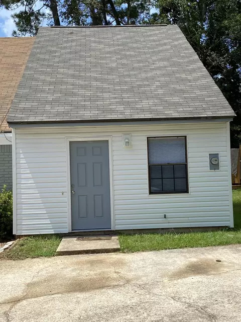 930 S Lipona Rd #D, Tallahassee, FL 32304