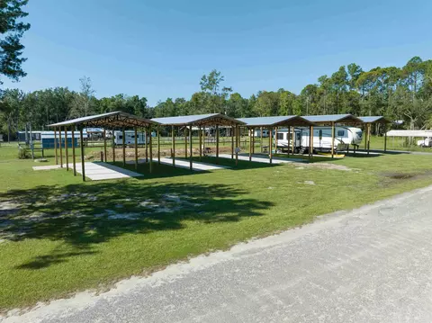 8 NE Fourth Ave, Steinhatchee, FL 32359 photo 1