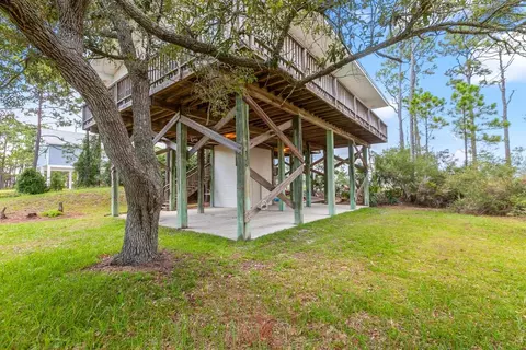 32 Pelican St, Alligator Point, FL 32346