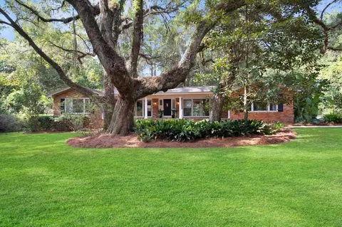 3421 Lakeshore Dr, Tallahassee, FL 32312