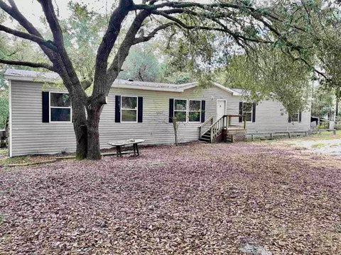 266 Southern Country Ln, Quincy, FL 32351