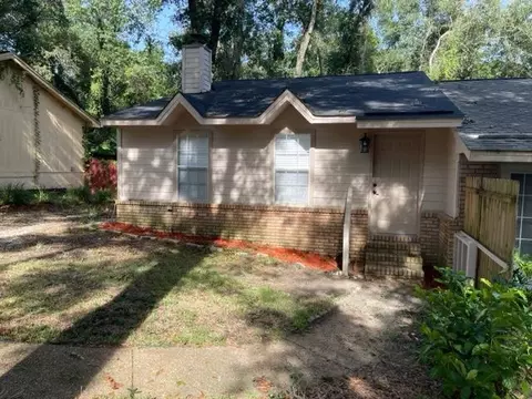 2313 Via Sardina St #A, Tallahassee, FL 32303