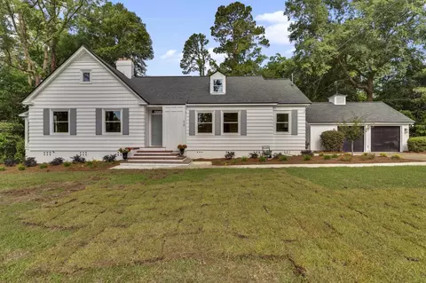 916 Brookwood Dr, Tallahassee, FL 32308
