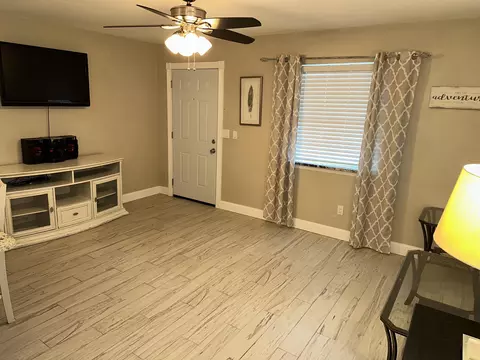 309 Hayden Rd #H, Tallahassee, FL 32304