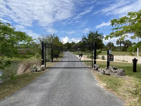 Nnn Carrol Drive, Crawfordville, FL 32327