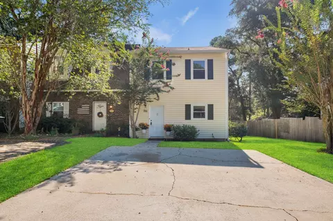 2393 Gregory Dr, Tallahassee, FL 32303