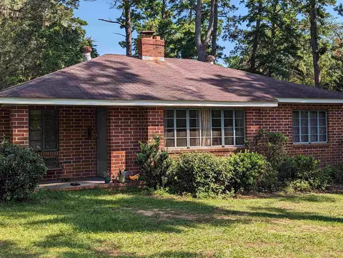 5022 Mahan Dr, Tallahassee, FL 32308