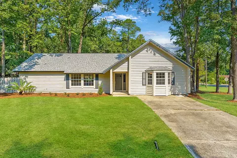 3236 Springdale Dr, Tallahassee, FL 32312