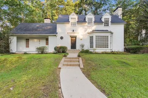 2020 Golf Terrace Dr, Tallahassee, FL 32301