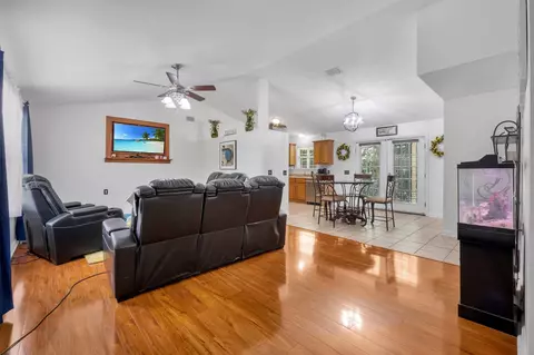 151 Pine Bark Trl, Midway, FL 32343 photo 4