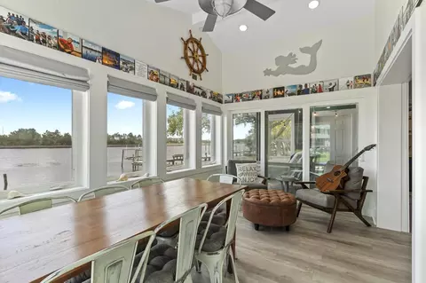 605 Riverview Dr, Carrabelle, FL 32322 photo 27