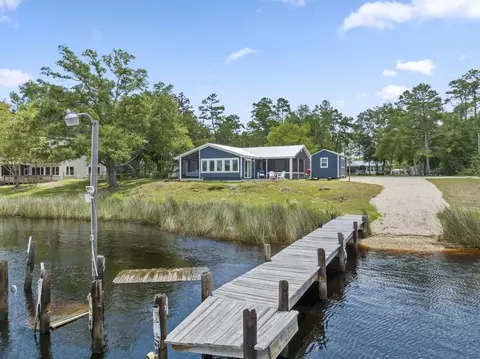 605 Riverview Dr, Carrabelle, FL 32322 photo 6