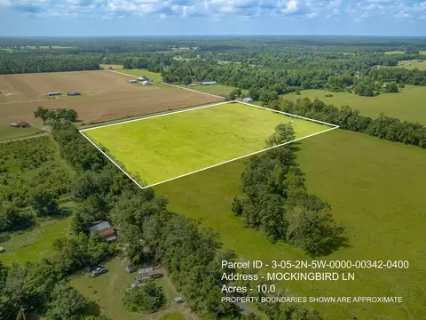 2 Mockingbird Ln # a, Chattahoochee, FL 32324