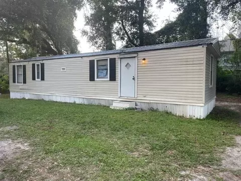 146 Allen Harvey St, Crawfordville, FL 32327