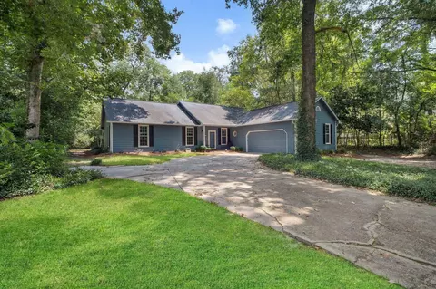 2416 Cadney Ct, Tallahassee, FL 32309