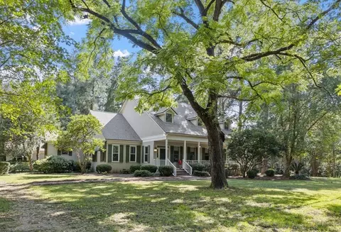 2741 Millstone Plantation Rd, Tallahassee, FL 32312