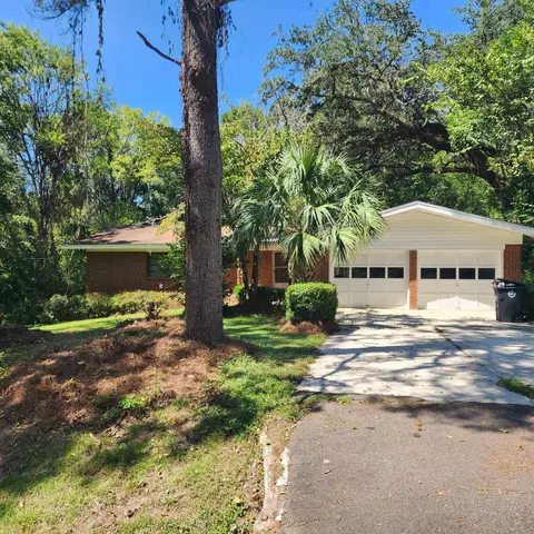 2118 Faulk Dr, Tallahassee, FL 32303