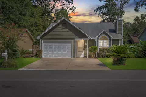 1560 Cinnamon Bear Cir, Tallahassee, FL 32311