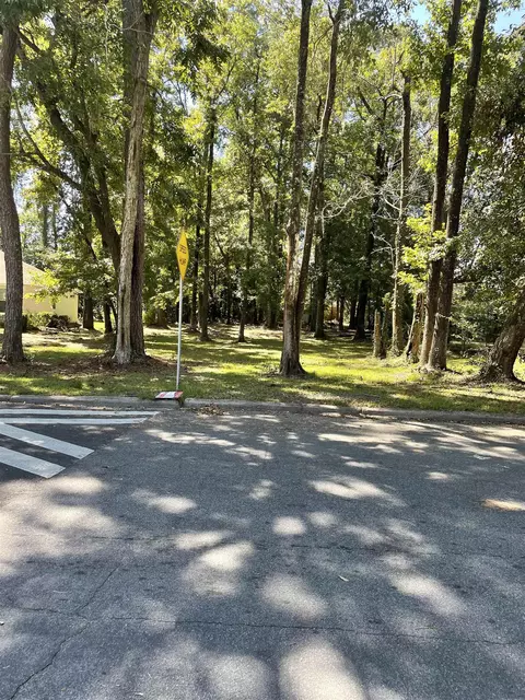 Undisclosed, Tallahassee, FL 32310