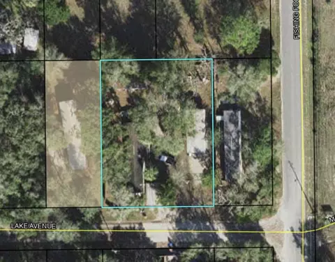 10 Lake Ave, Panacea, FL 32346