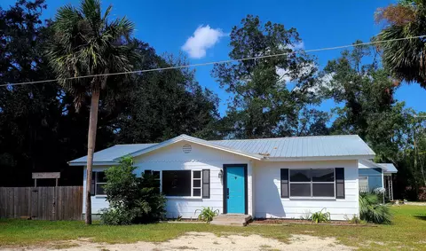 302 W Florida St, Perry, FL 32347 photo 2