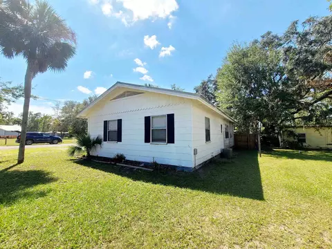 302 W Florida St, Perry, FL 32347 photo 3