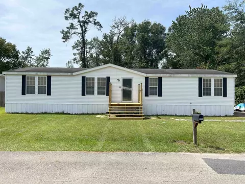 8144 Pin Oak Rd, Tallahassee, FL 32305