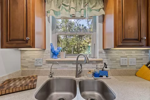 1532 NE Palm St, Steinhatchee, FL 32359 photo 8