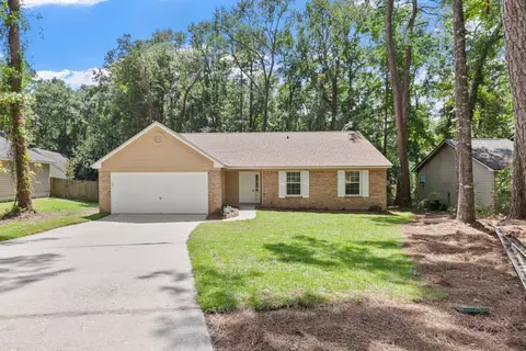 1837 Folkstone Rd, Tallahassee, FL 32312