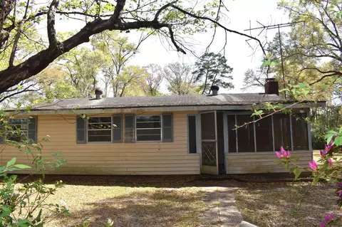 85 Easy St, Sopchoppy, FL 32358