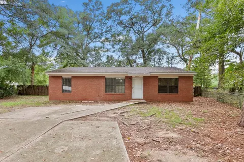2277 Nannas Loop, Tallahassee, FL 32303