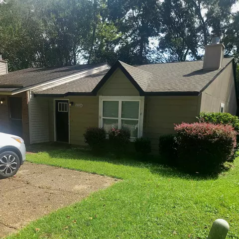 2233 Treeo Ln, Tallahassee, FL 32301