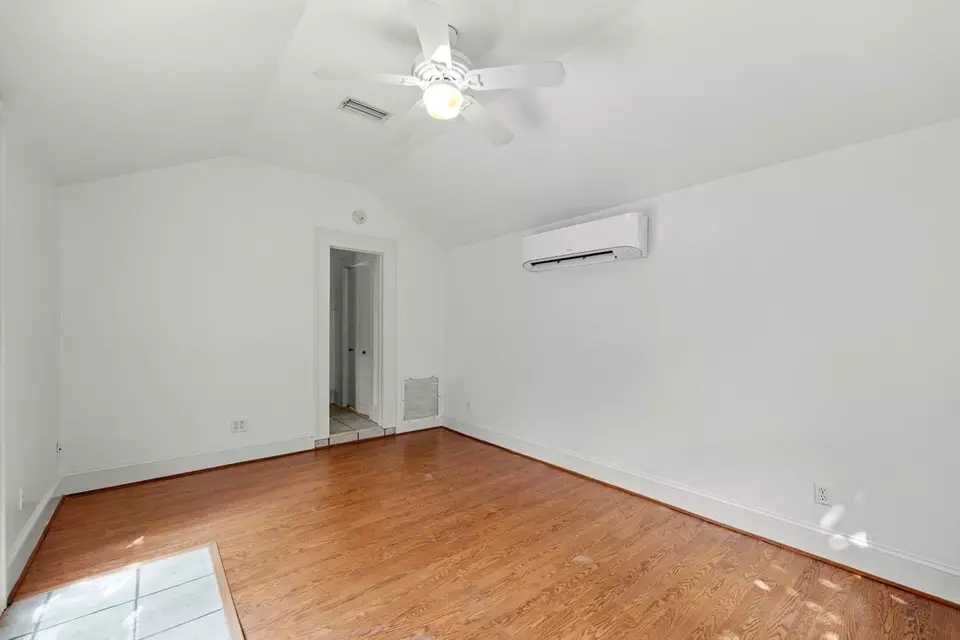  562 E Call St, Tallahassee, FL 32301 photo 29