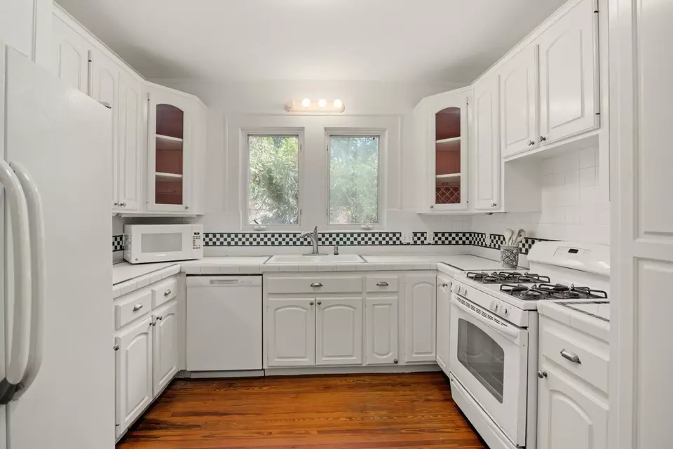  562 E Call St, Tallahassee, FL 32301 photo 13