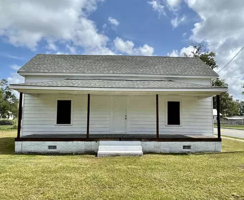 569 SW Range Ave, Madison, FL 32340 photo 2