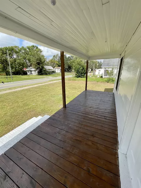 569 SW Range Ave, Madison, FL 32340 photo 8