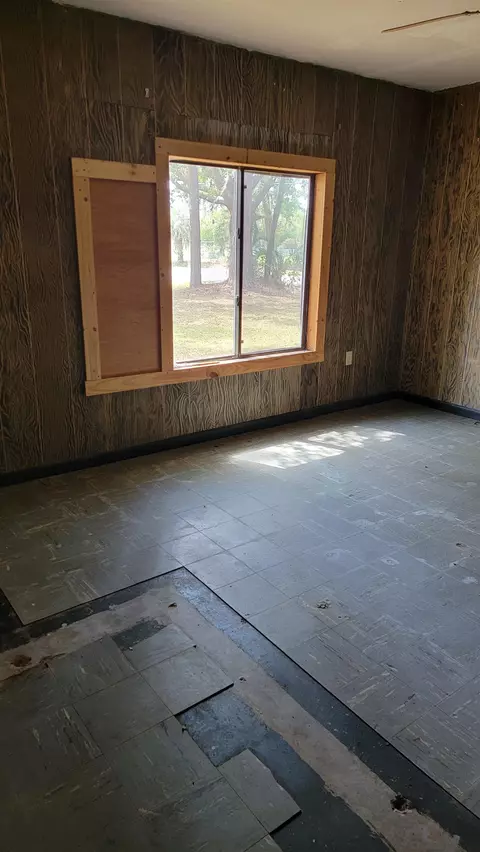 900 E Julia St, Perry, FL 32347 photo 8