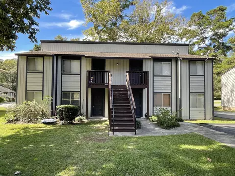 1401 Lazy Brk #-, Tallahassee, FL 32301
