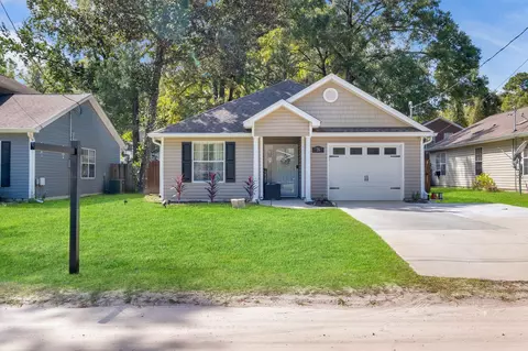 26 Beeler Rd, Crawfordville, FL 32327