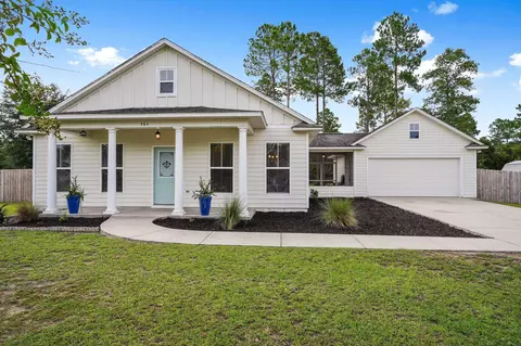 564 Parkside Cir, Crawfordville, FL 32327